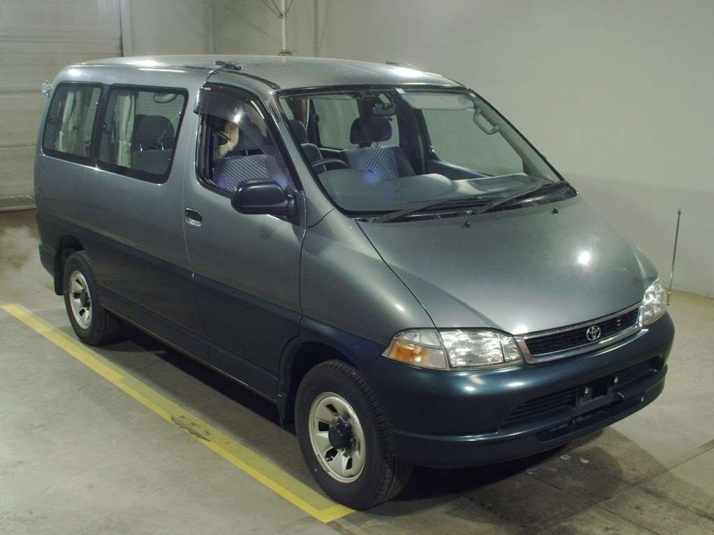 1996 Toyota Granvia KCH16W[2]