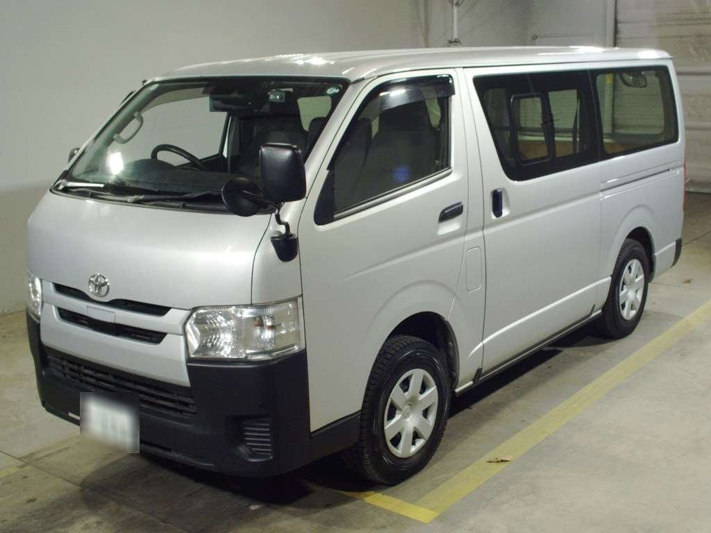 2019 Toyota Hiace Van GDH206V[0]