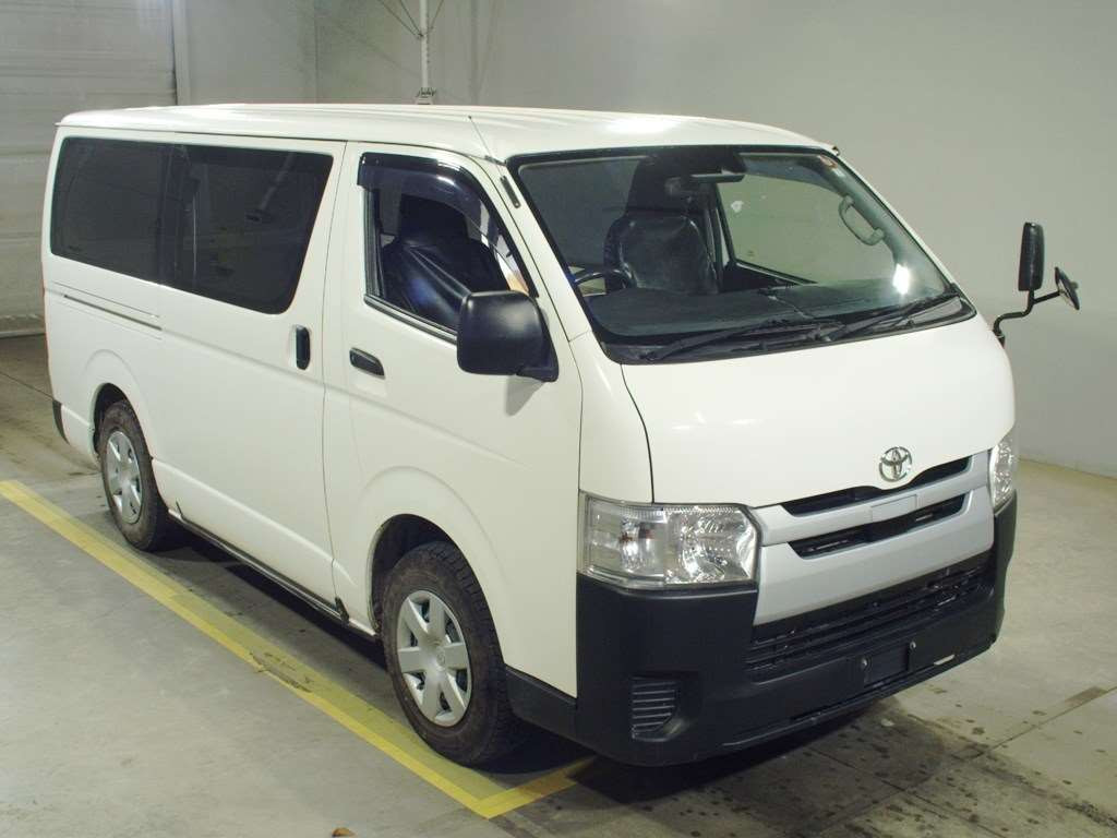 2019 Toyota Hiace Van GDH206V[2]