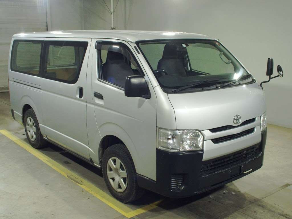 2014 Toyota Hiace Van KDH206V[2]