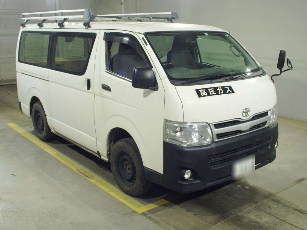 2014 Toyota Hiace Van KDH206V[2]