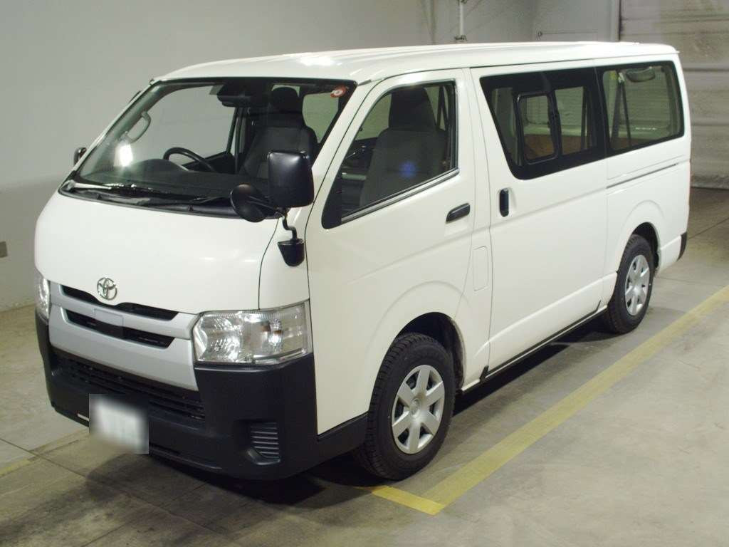 2018 Toyota Hiace Van GDH206V[0]