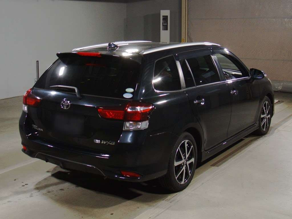 2017 Toyota Corolla Fielder NRE161G[1]