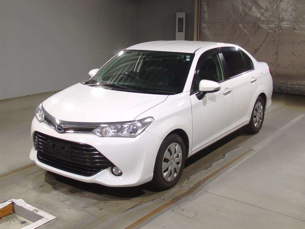 2016 Toyota Corolla Axio NRE161[0]