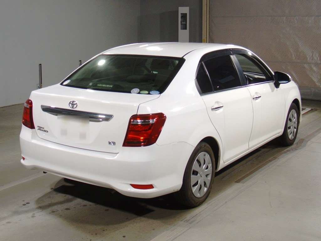 2016 Toyota Corolla Axio NRE161[1]