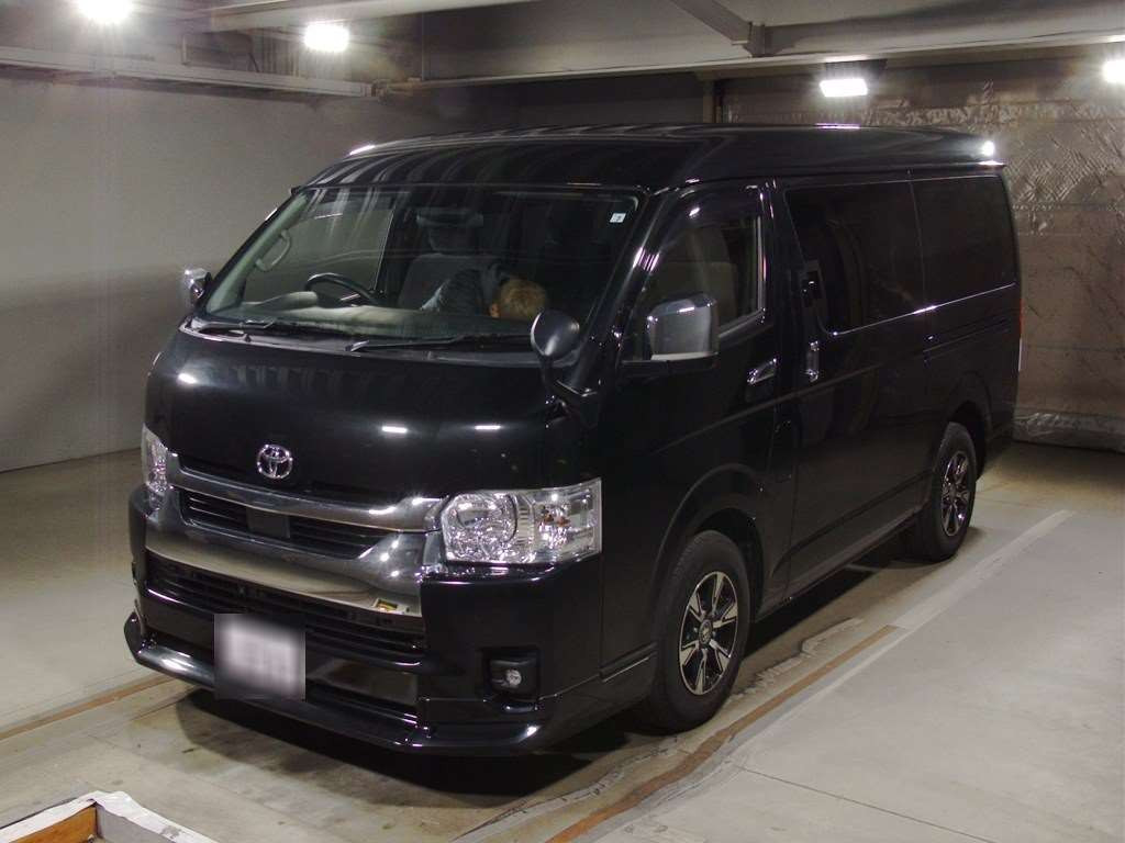 2022 Toyota Hiace Wagon TRH214W[0]