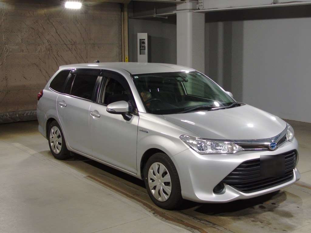 2017 Toyota Corolla Fielder NKE165G[2]