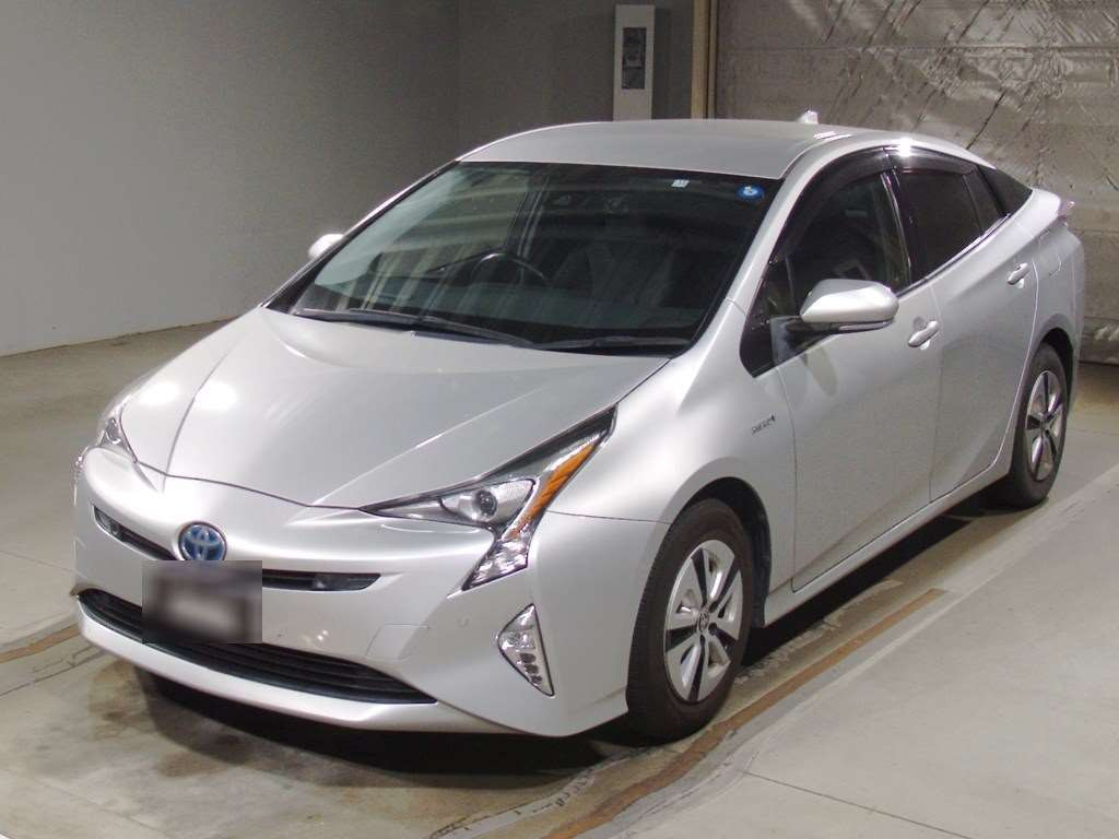 2017 Toyota Prius ZVW51[0]