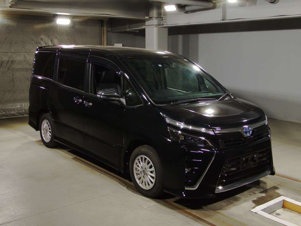 2021 Toyota Voxy ZWR80W[2]