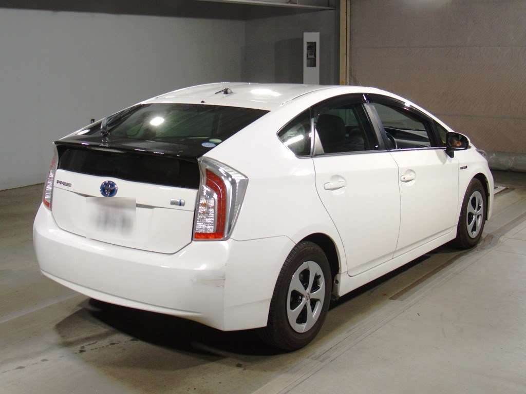 2012 Toyota Prius ZVW30[1]