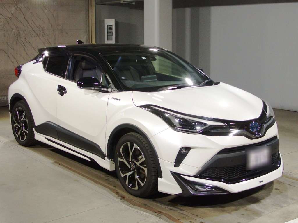 2020 Toyota C-HR ZYX11[2]