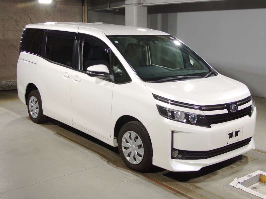 2016 Toyota Voxy ZRR85G[2]