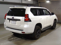 2023 Toyota Land Cruiser Prado