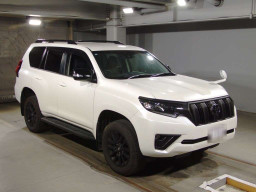 2023 Toyota Land Cruiser Prado