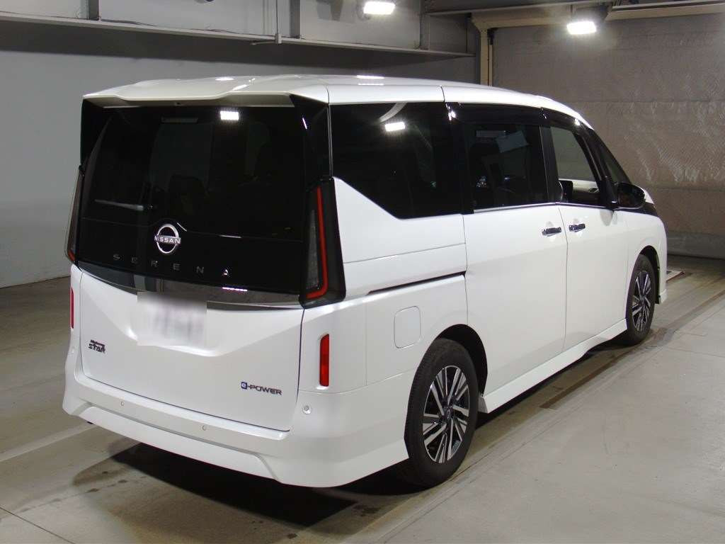 2023 Nissan Serena GFC28[1]