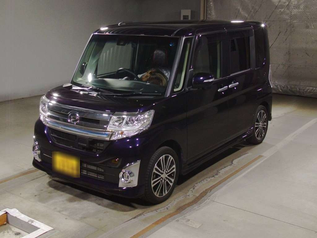 2015 Daihatsu Tanto Custom LA600S[0]