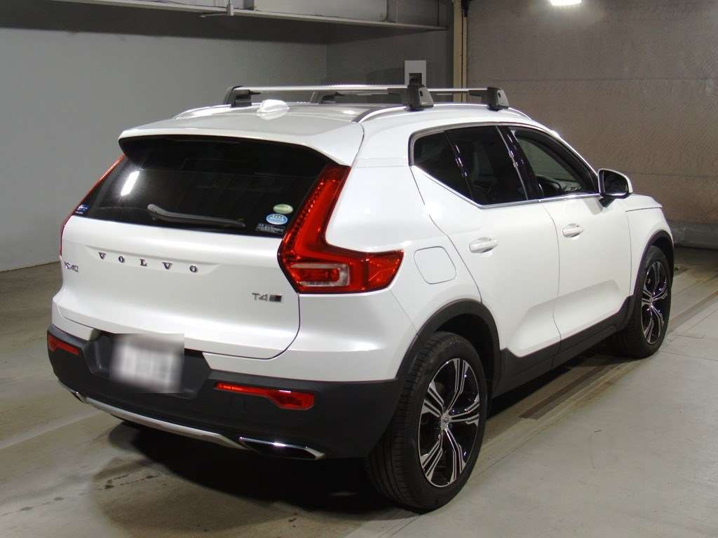 2020 Volvo XC40 XB420XC[1]