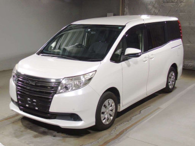 2014 Toyota Noah