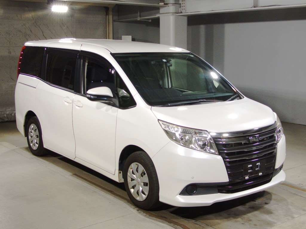 2014 Toyota Noah ZRR80G[2]