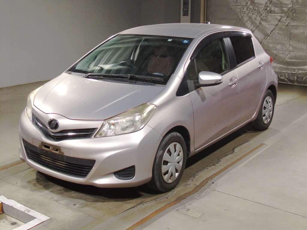 2011 Toyota Vitz KSP130[0]