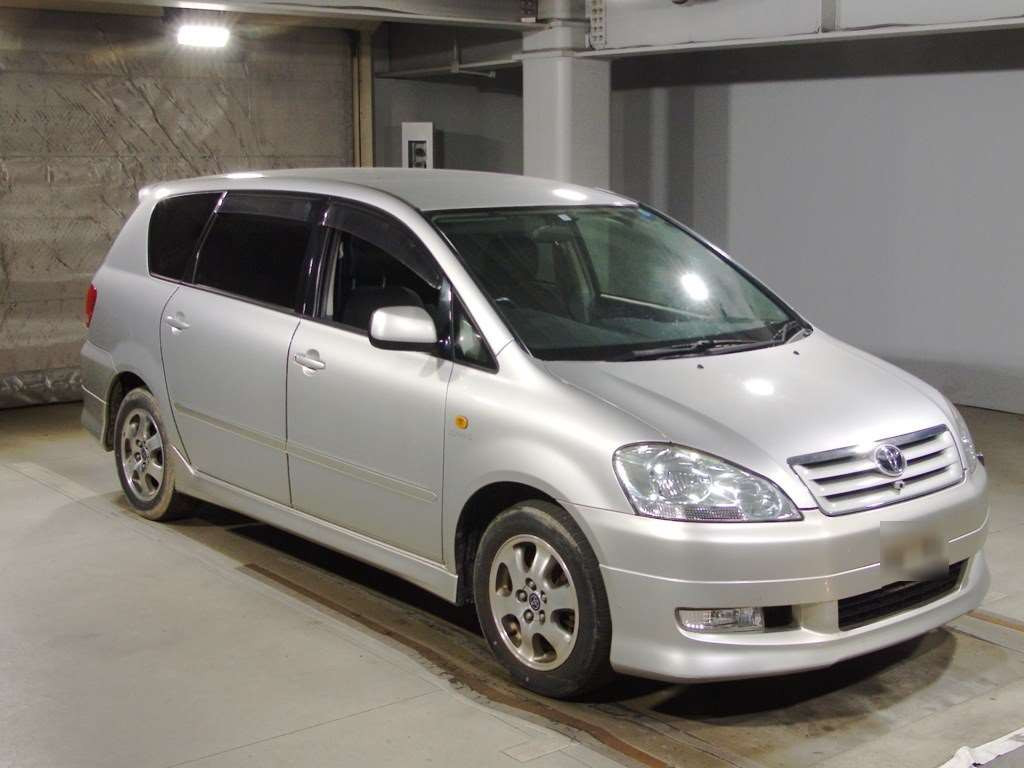 2003 Toyota Ipsum ACM21W[2]