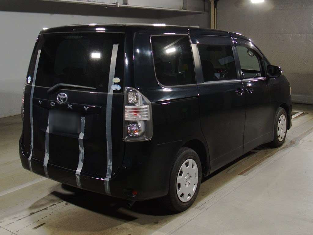 2009 Toyota Voxy ZRR70G[1]