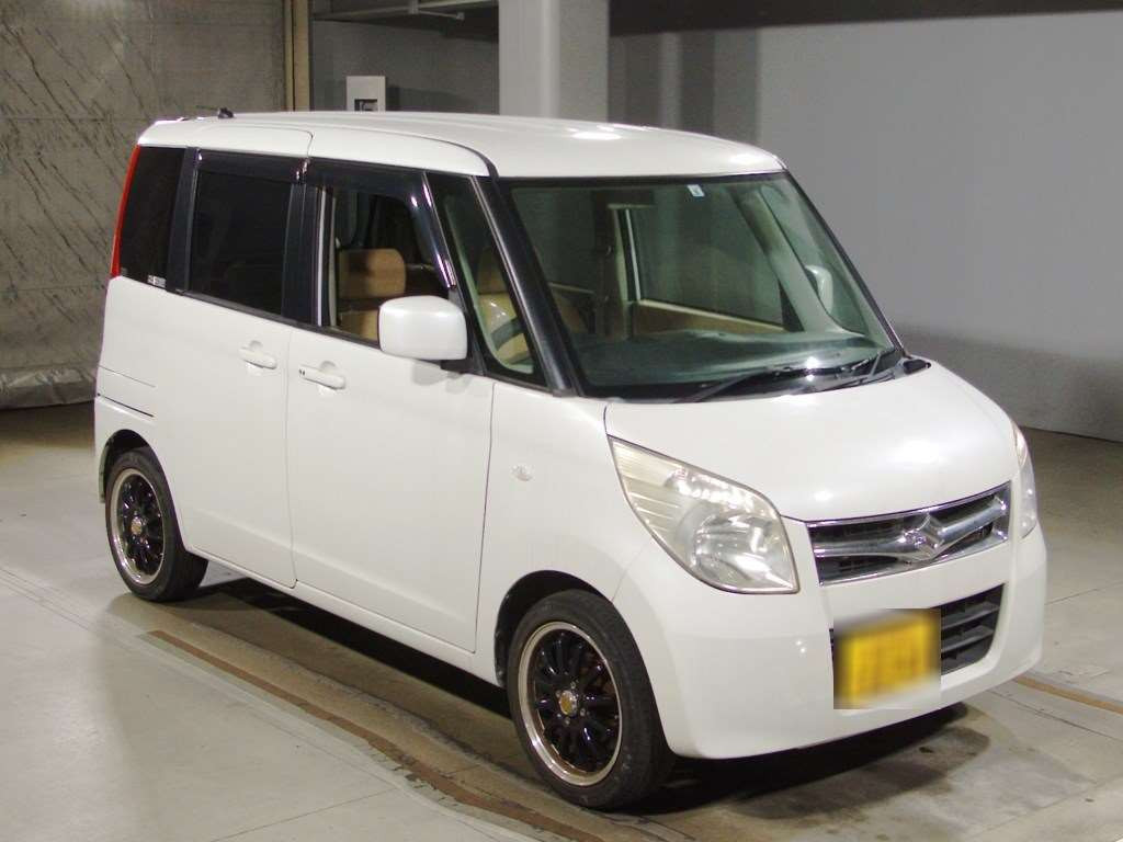 2011 Suzuki Palette MK21S[2]