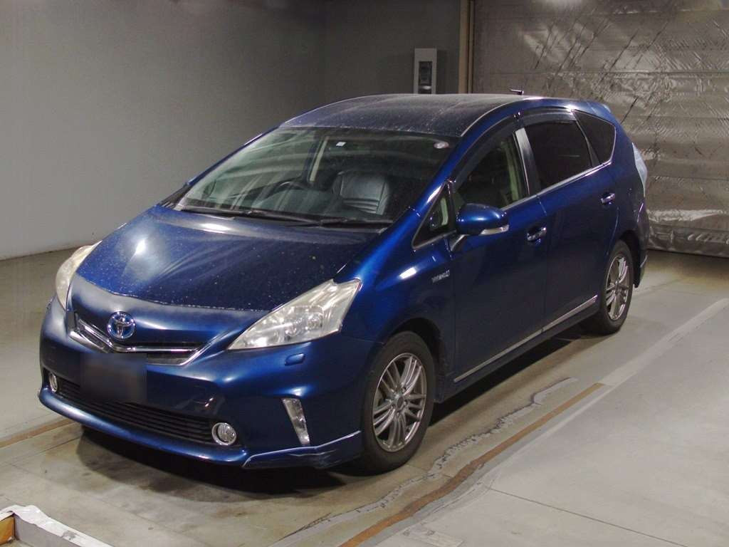 2012 Toyota Prius alpha ZVW41W[0]