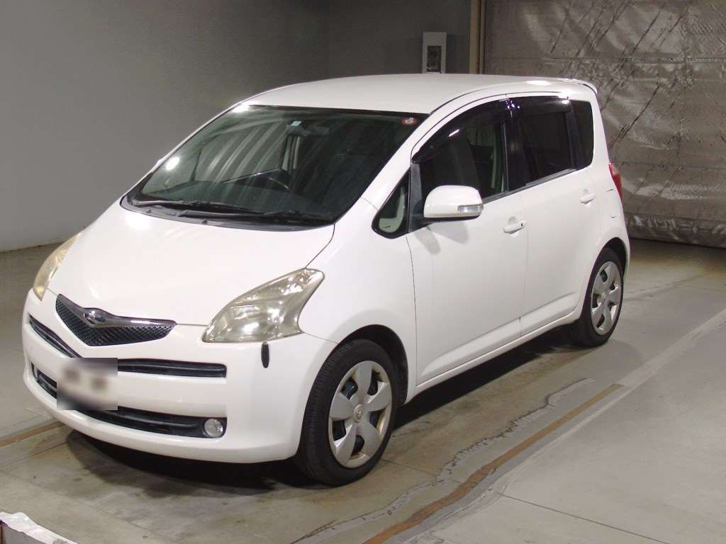 2005 Toyota Ractis NCP100[0]