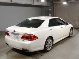 2012 Toyota Crown Hybrid