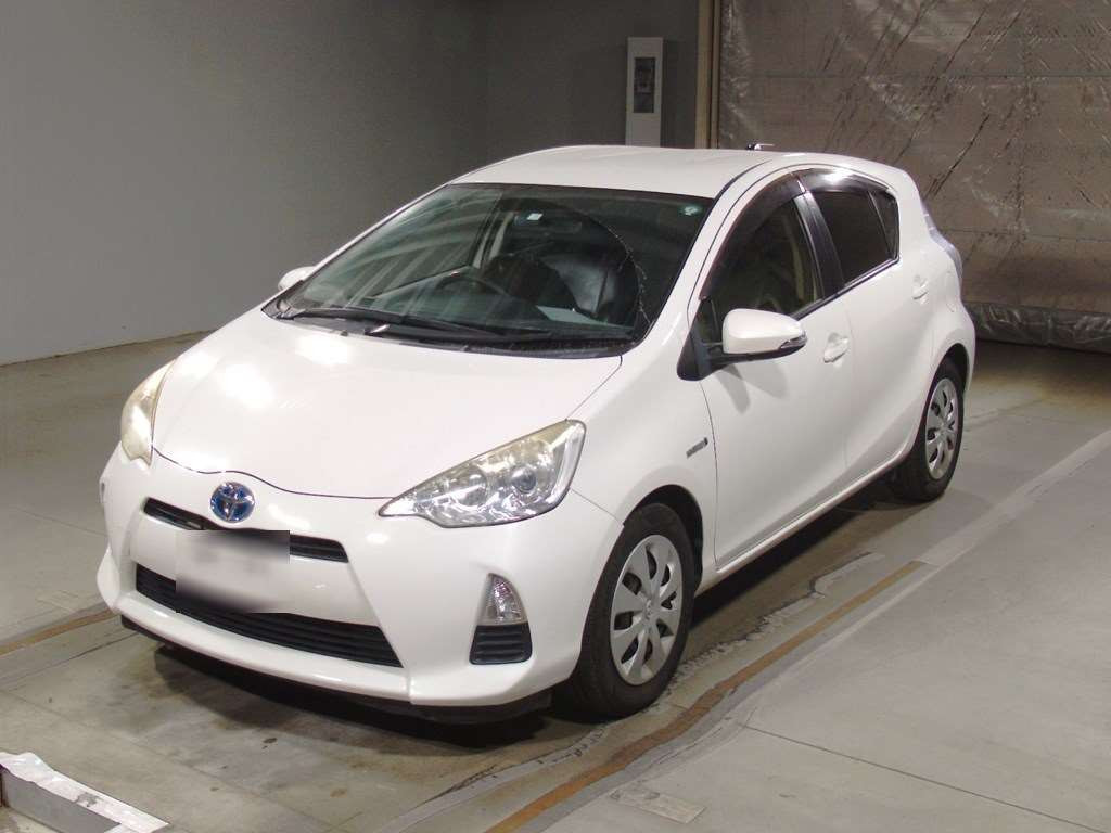 2012 Toyota Aqua NHP10[0]