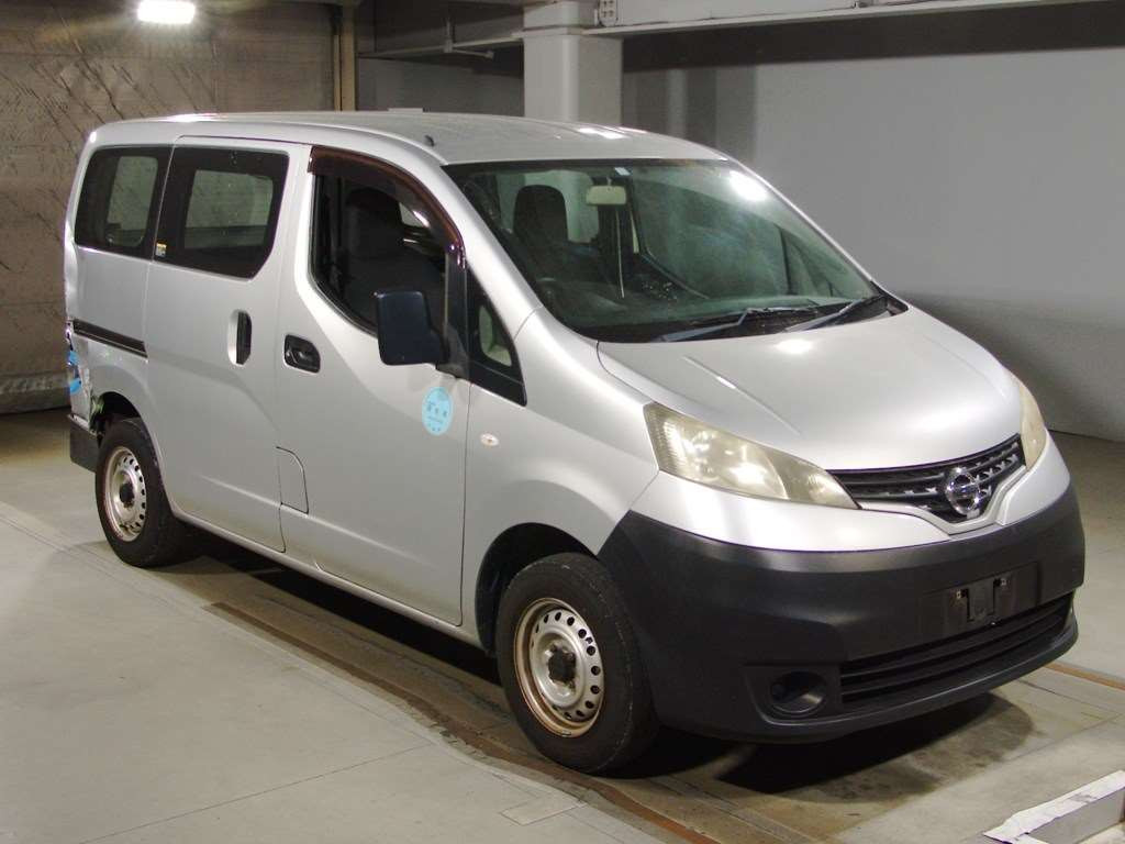 2013 Nissan NV200 Vanette VM20[2]