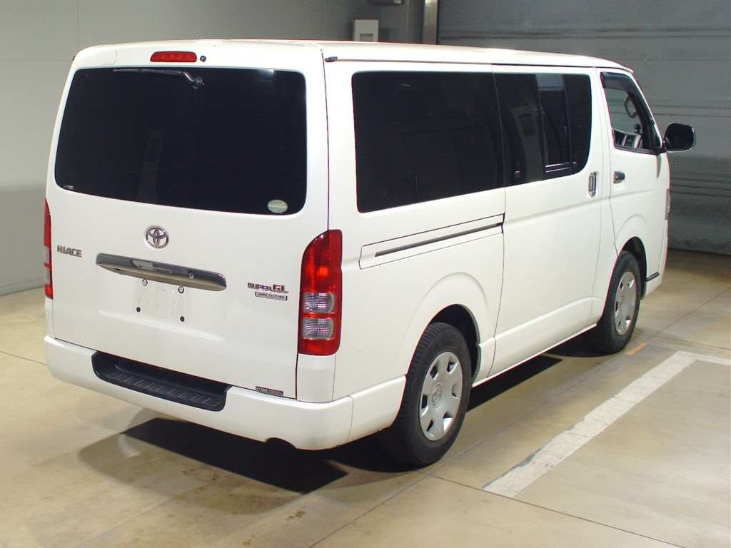 2013 Toyota Hiace Van KDH206V[1]