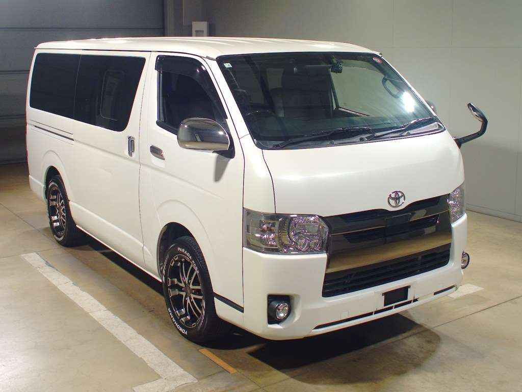 2020 Toyota Hiace Van GDH206V[2]