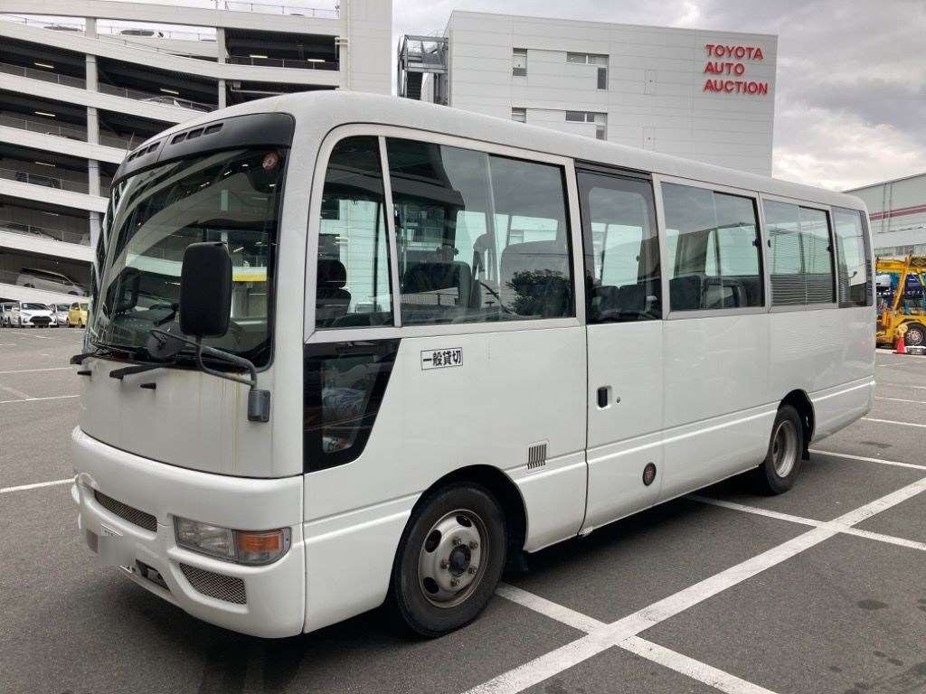 2004 Nissan Civilian Bus BHW41[0]