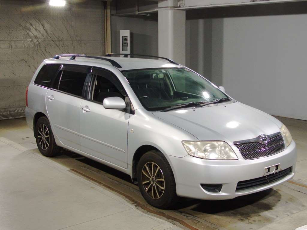 2005 Toyota Corolla Fielder ZZE122G[2]