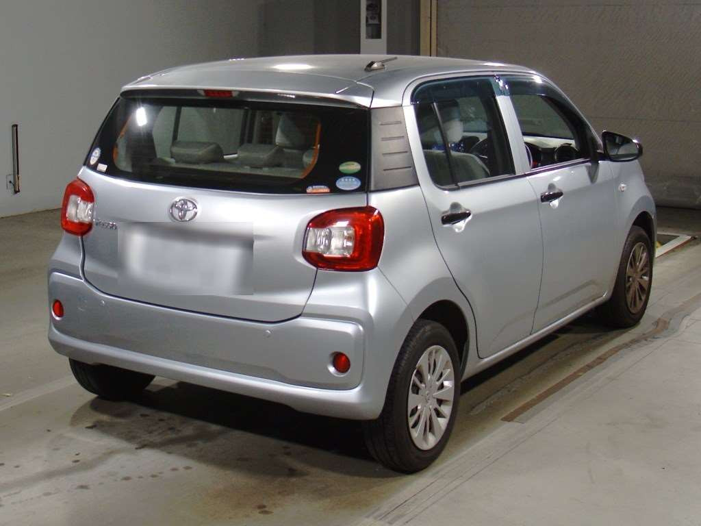 2017 Toyota Passo M700A[1]