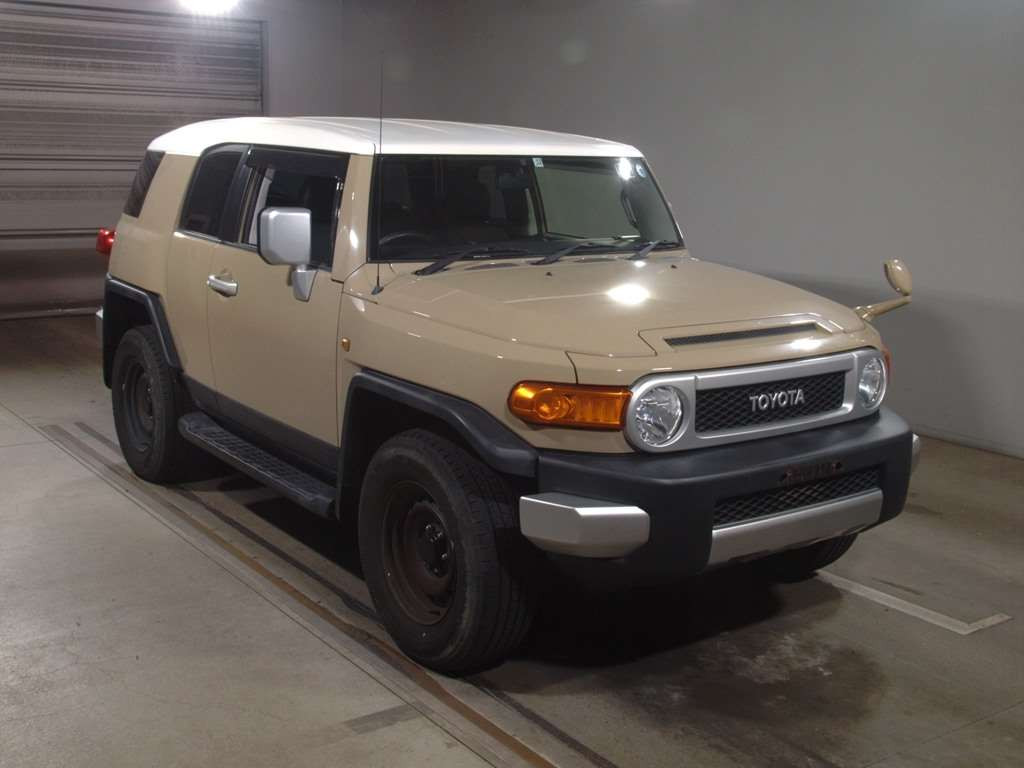 2017 Toyota FJ CRUISER GSJ15W[2]