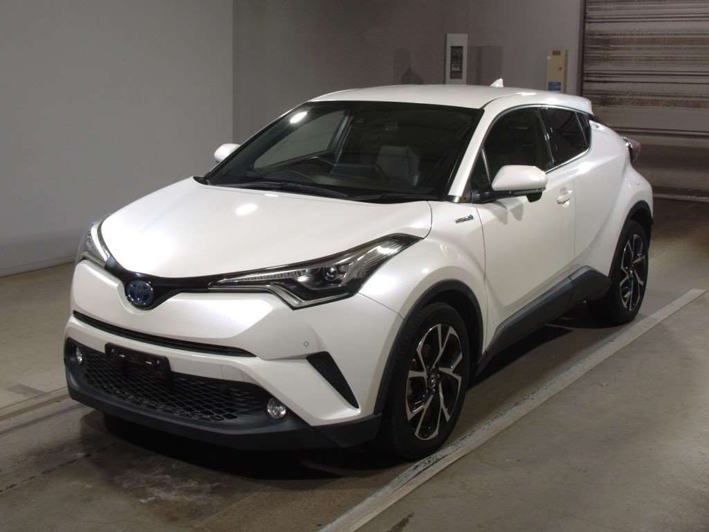 2017 Toyota C-HR ZYX10[0]