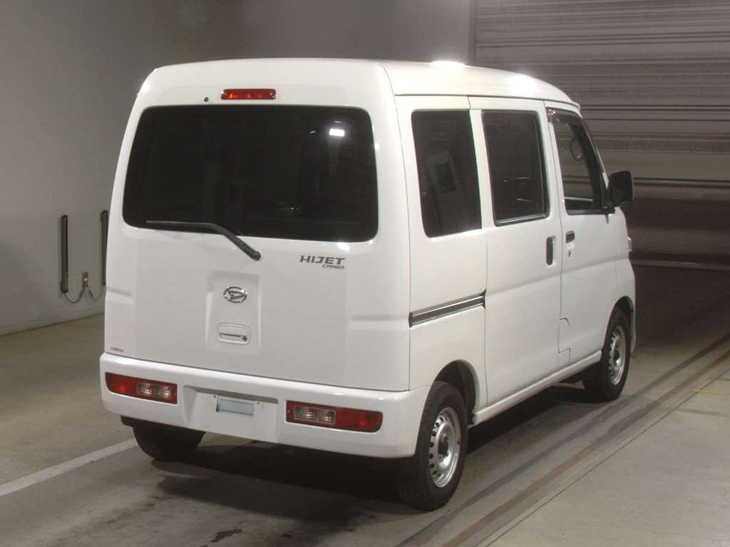 2017 Daihatsu Hijet Cargo S331V[1]