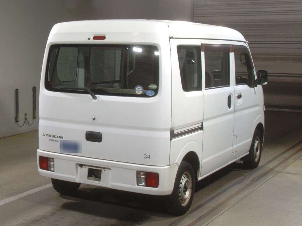 2016 Mitsubishi Minicab Van DS17V[1]