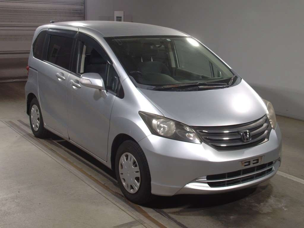 2009 Honda Freed GB3[2]