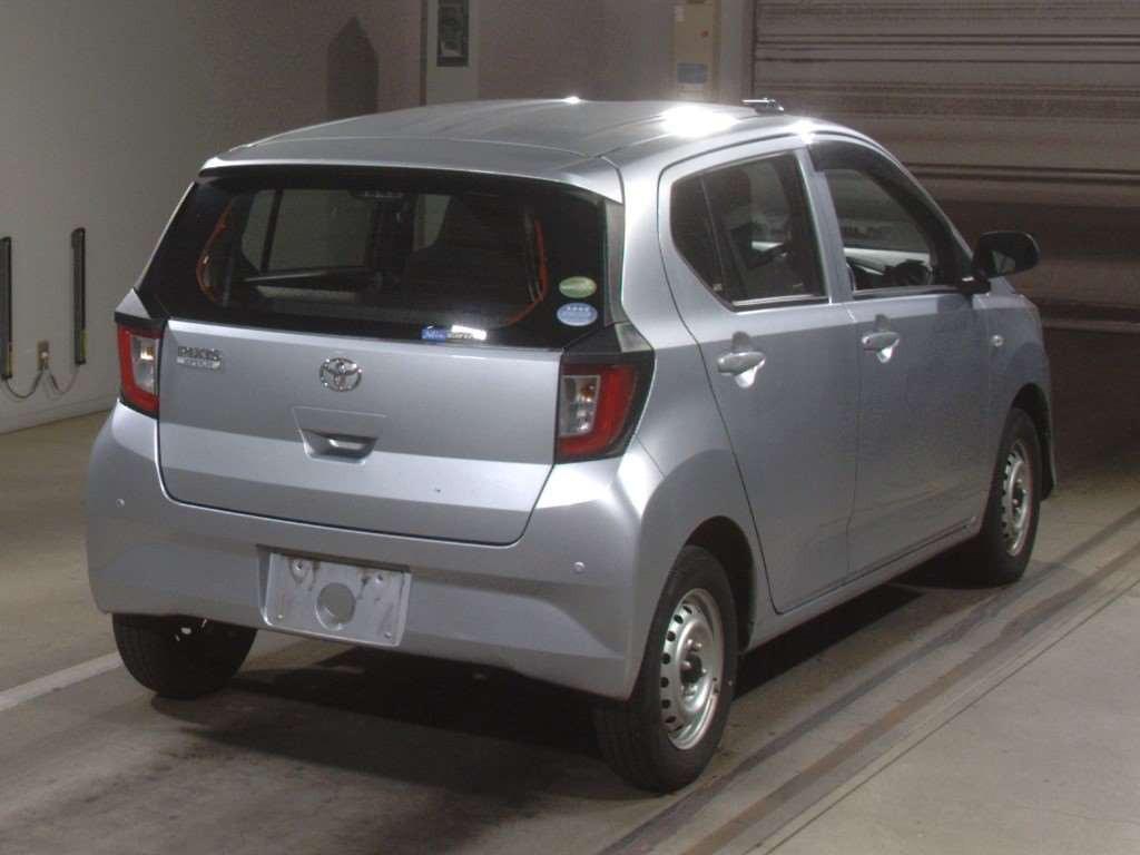 2019 Toyota Pixis Epoch LA350A[1]