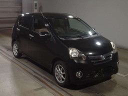 2011 Daihatsu Mira es