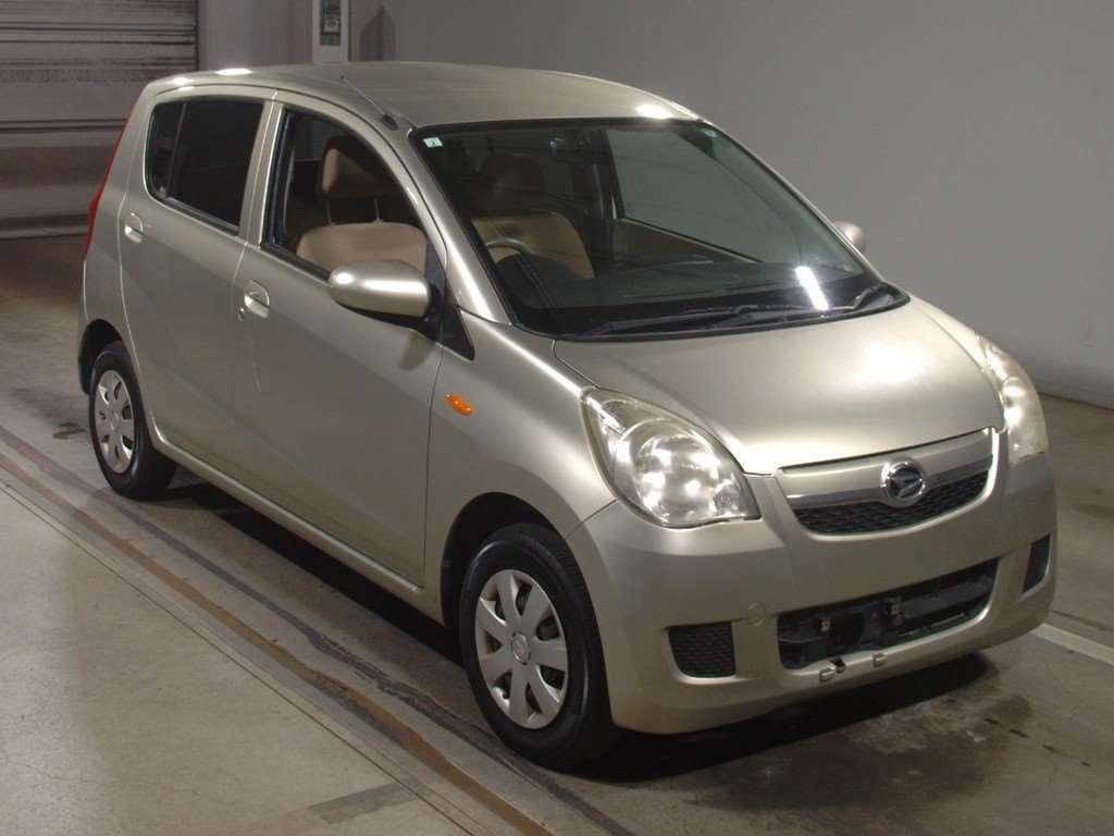 2011 Daihatsu Mira L285S[2]