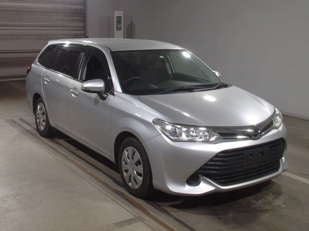 2017 Toyota Corolla Fielder NRE161G[2]