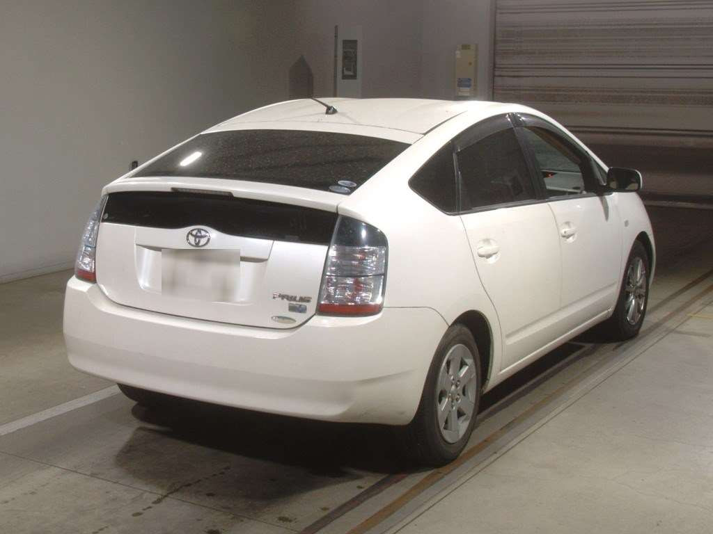 2005 Toyota Prius NHW20[1]