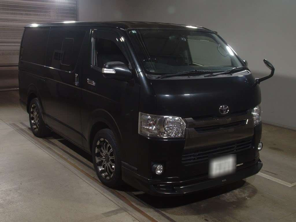 2015 Toyota Regiusace Van KDH201V[2]