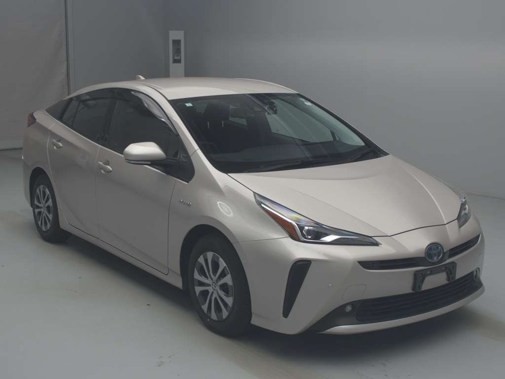 2019 Toyota Prius ZVW51[2]