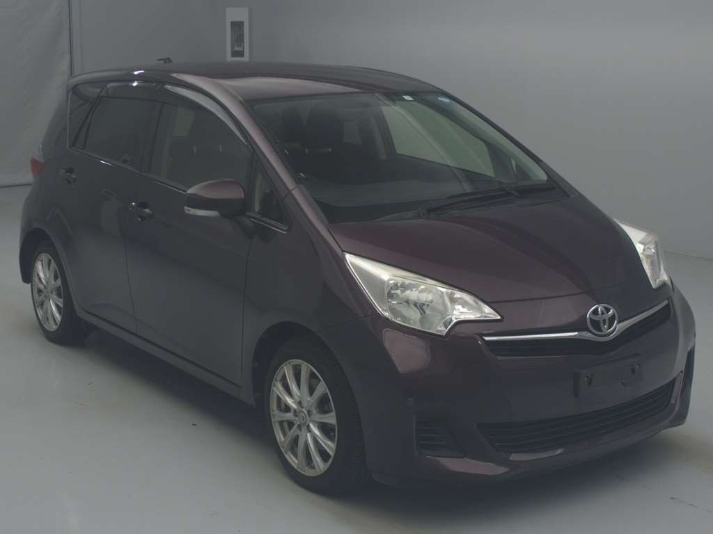 2013 Toyota Ractis NCP120[2]